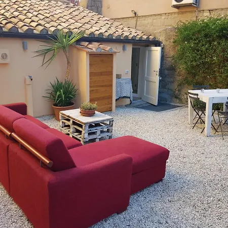 A Priori *